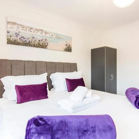 Onsitestays - Contractor Friendly Retreat, 2-Br Terrace House Near A2 Gravesend Exterior photo